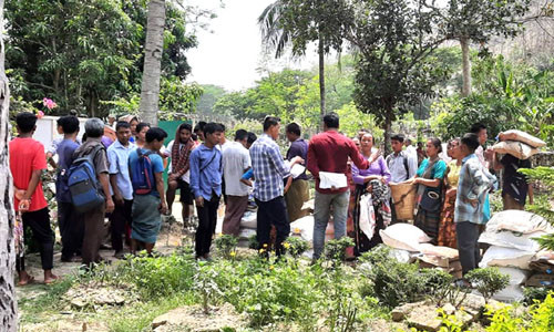 রোয়াংছড়িতে ১ হাজার কৃষকদের কৃষি উপকরণ প্রদান