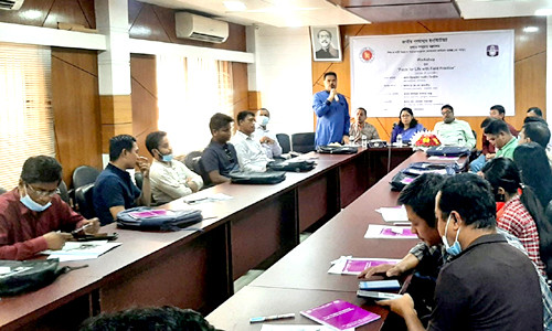 বান্দরবানে সাংবাদিকদের নিয়ে প্রশিক্ষণ নির্মাণশালা