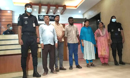 ফেসবুকে বিজ্ঞাপন দিয়ে শিশু বিক্রি