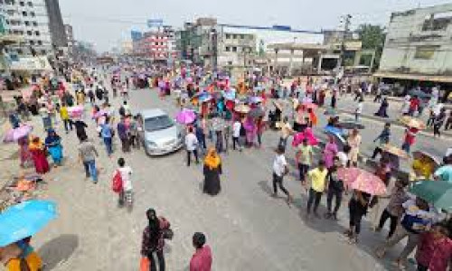 গাজীপুরে শ্রমিক বিক্ষোভের মুখে ১৩টি কারখানা বন্ধ ঘোষণা