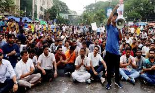 সাত ঘণ্টা পর শাহবাগ ছাড়লেন ছাত্রদলের নেতা–কর্মীরা