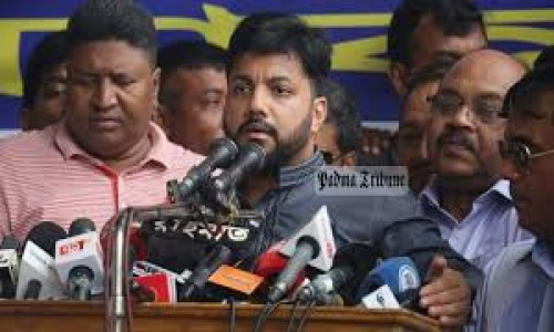বিরতিহীনভাবে অবস্থান কর্মসূচির চালিয়ে নেওয়ার ঘোষণা ইশরাকের
